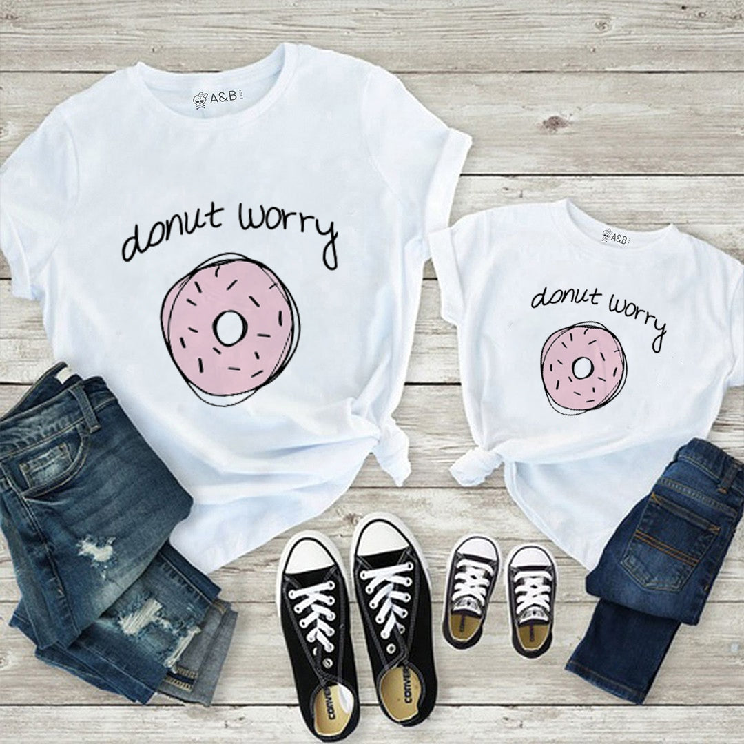 Camiseta Donut worry!!