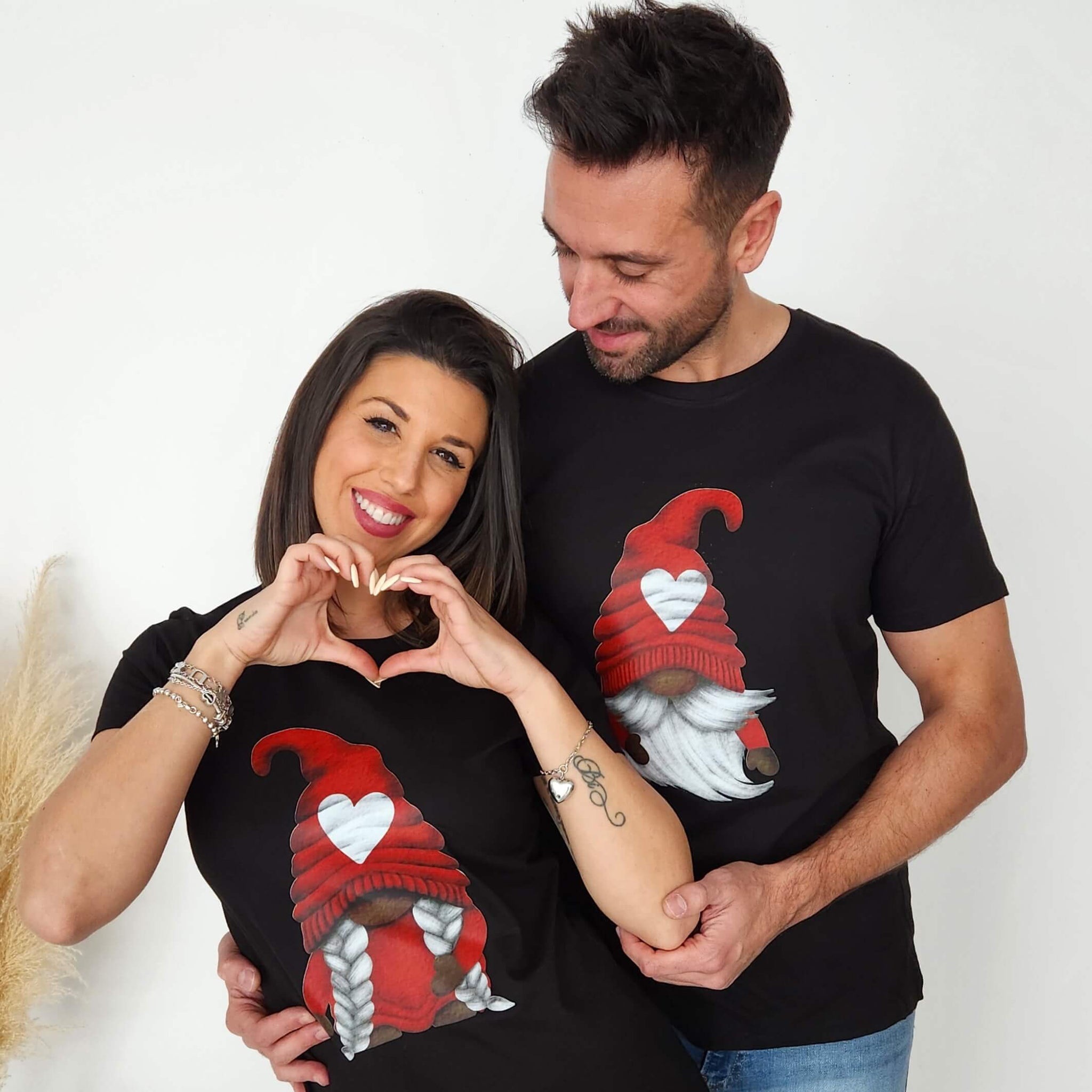 Camiseta Gnomos Enamorados. Camisetas San Valentín
