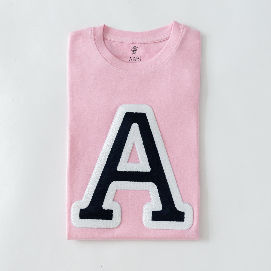 Shirt T -rosa iniziale
