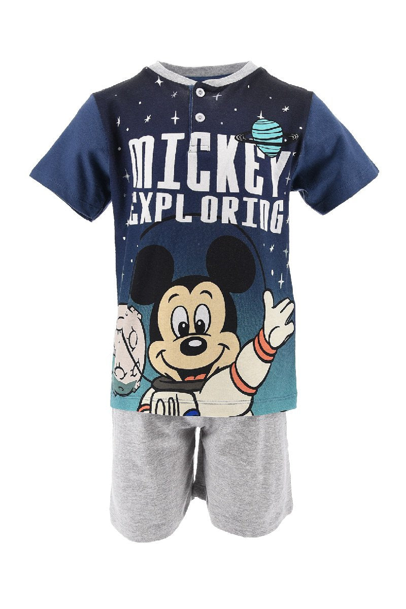 Mickey explorando pijamas