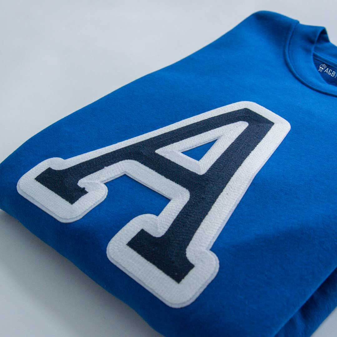 Sweat-shirt initial bleu